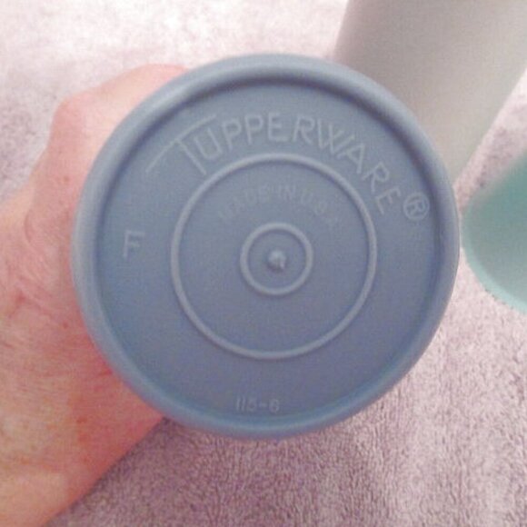 Vintage SET OF 3 Tupperware STACKING Bell TUMBLERS 12 oz COUNTRY PASTELS #1348 - Picture 6 of 8